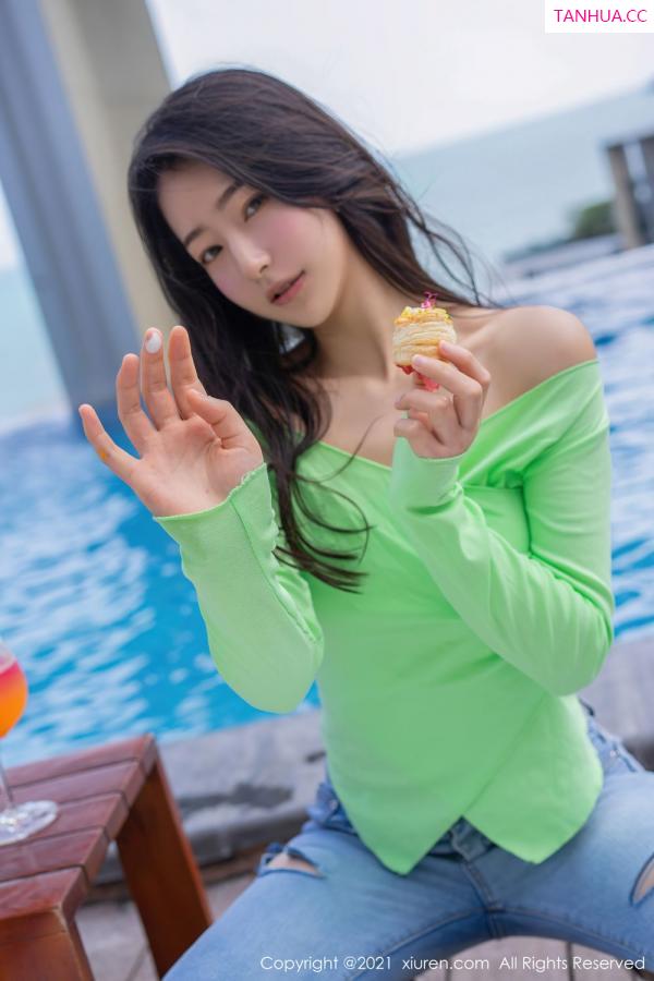 熊小诺 哎小诺 [XiuRen]高清写真图 2021.12.29 No.4403 熊小诺第14张图片